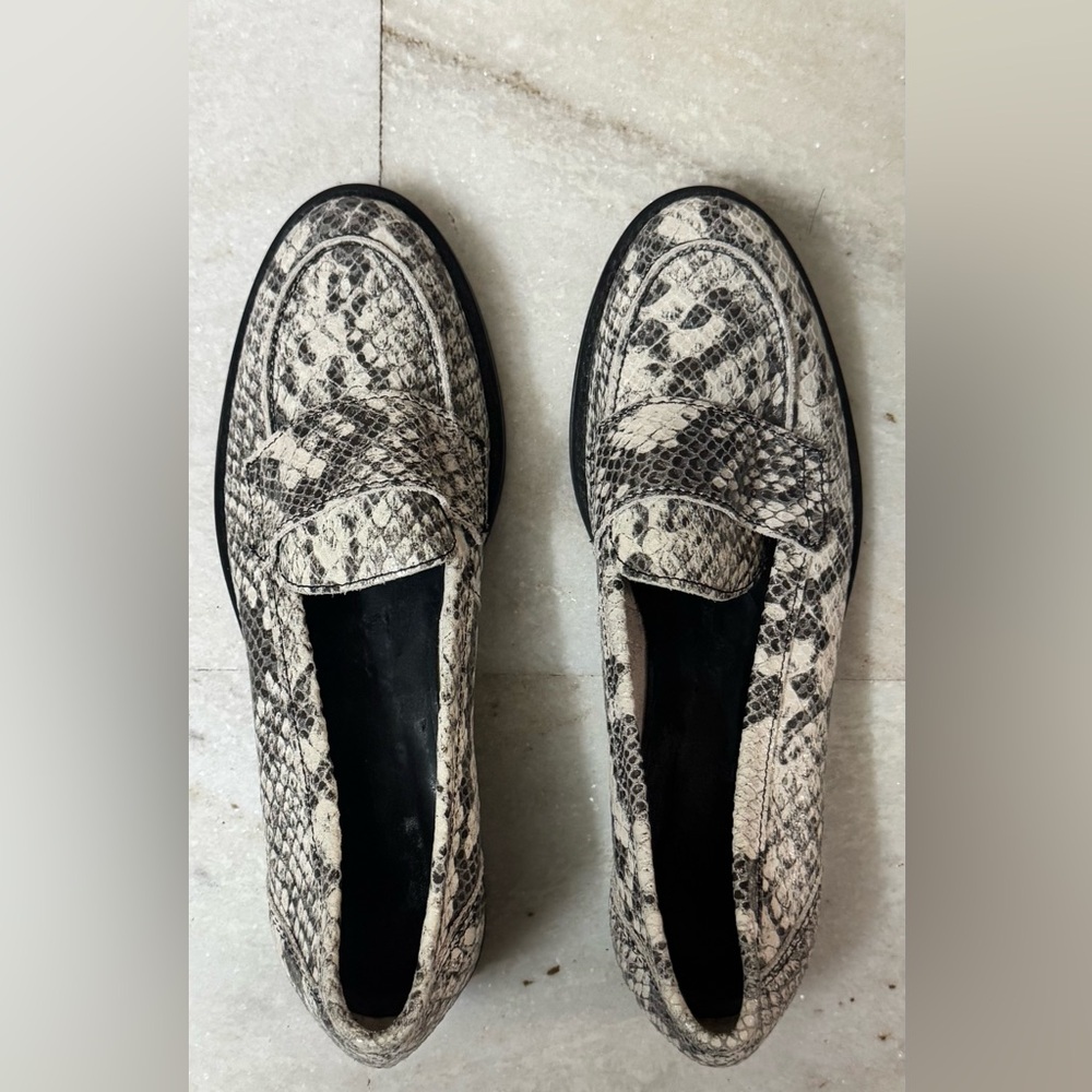 Made in Italy leather Snake-Print Slip-On Loafers in Black and Cream. Size: 38